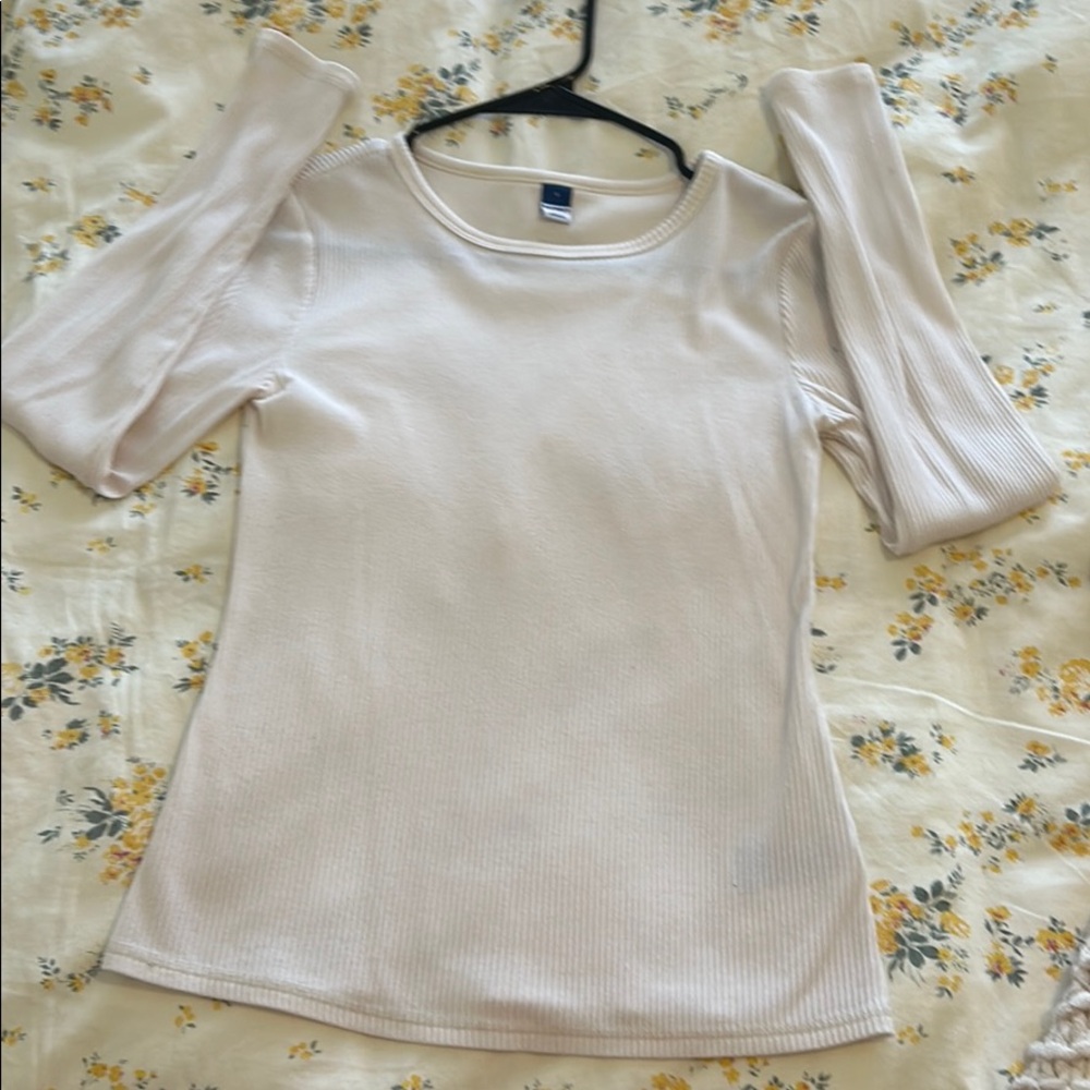White ribbed long sleeve shirt